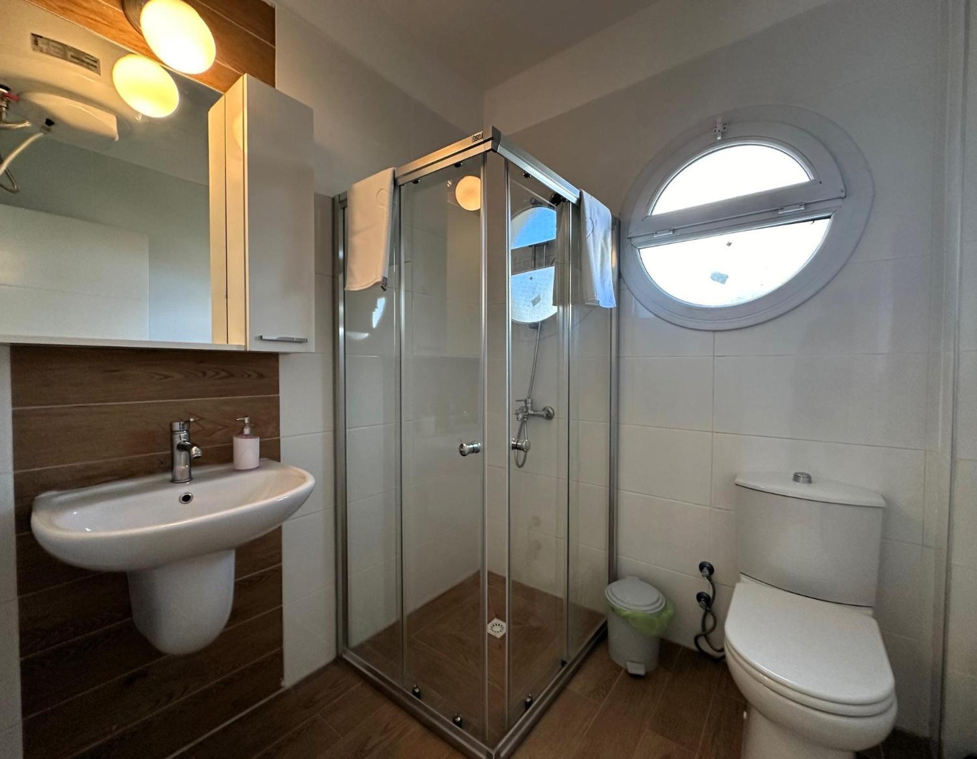 Myguest Rufus 13, Amazing Luxury Pool View Spacious 2-bedroom Apartment