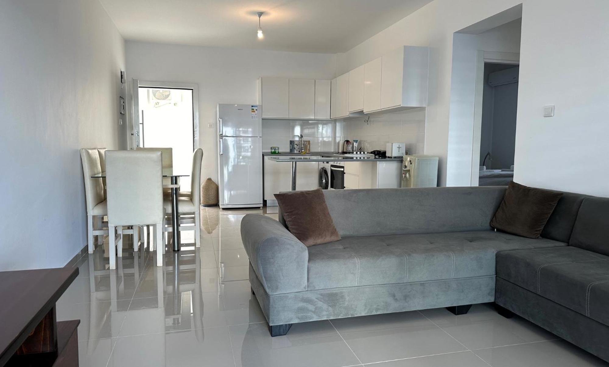 Apartment Myguest Rufus 13, Amazing Luxury Pool View Spacious 2-bedroom *